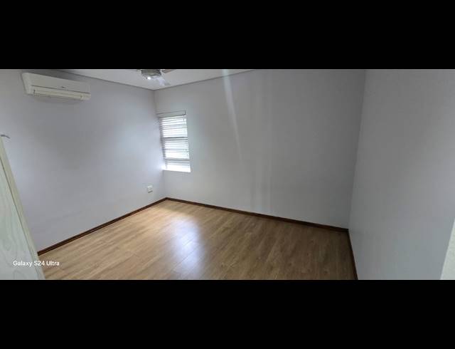 4 BEDROOM HOUSE TO LET IN MEER EN SEE